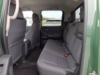 2022 Nissan Frontier Crew Cab 4x4 SV Auto