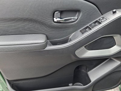 2022 Nissan Frontier Crew Cab 4x4 SV Auto