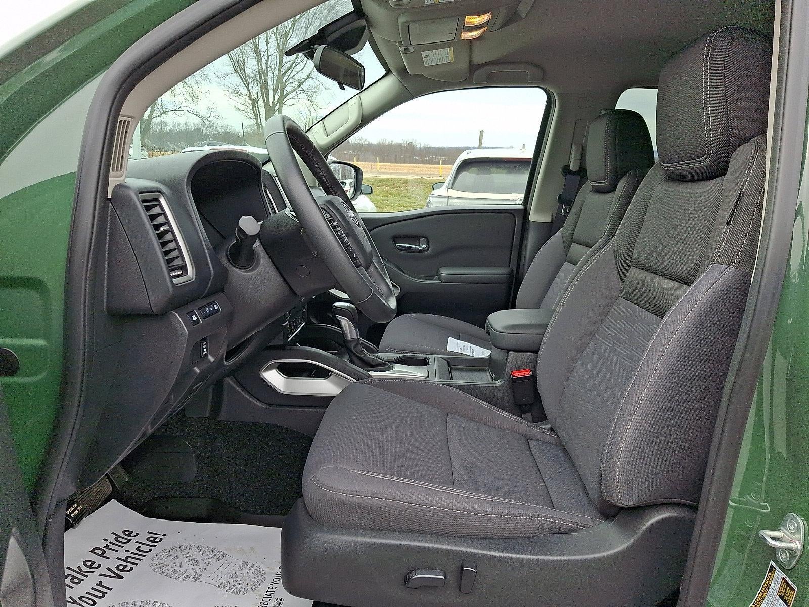 2022 Nissan Frontier Crew Cab 4x4 SV Auto