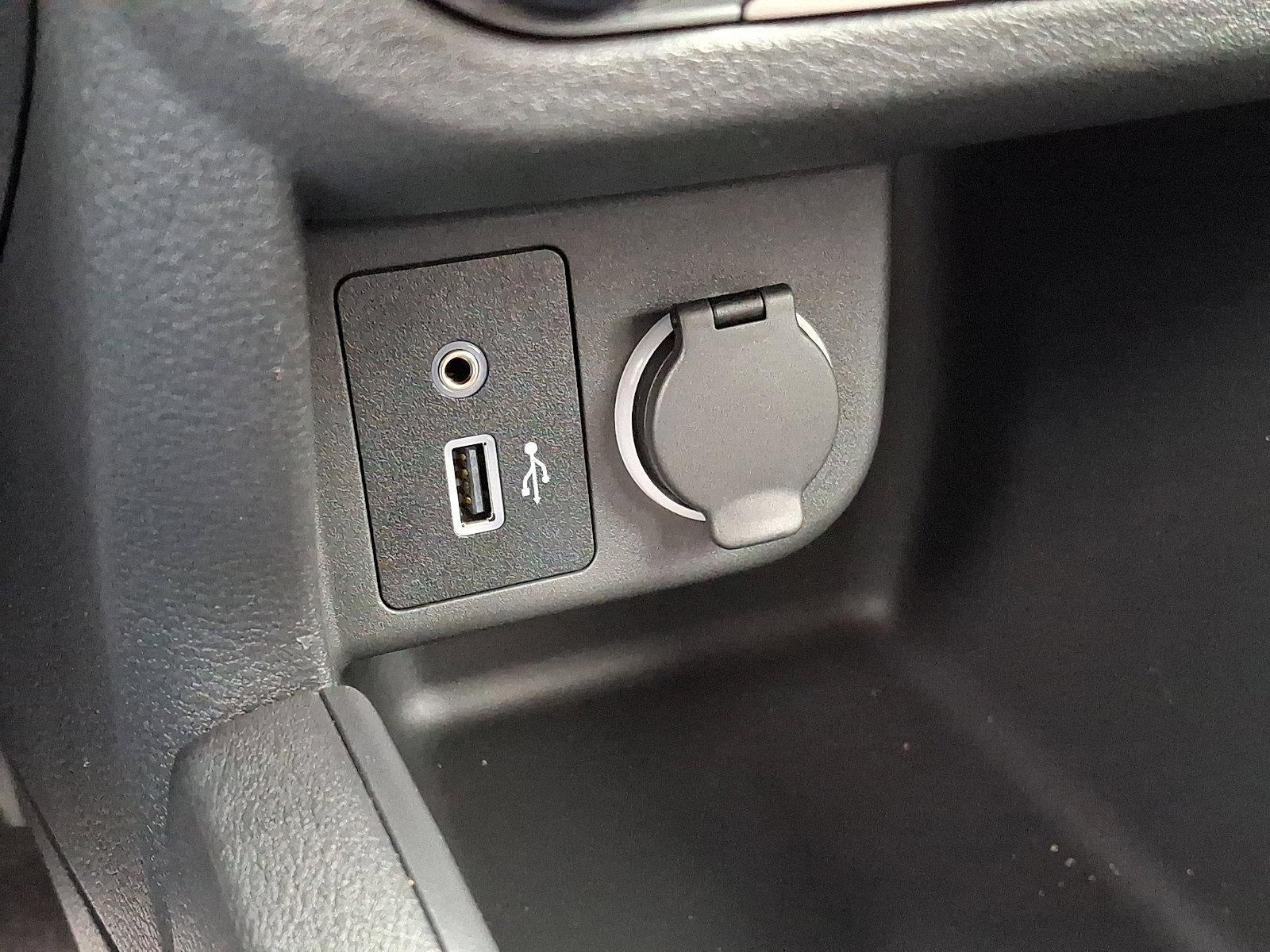 2025 Nissan Kicks Play S FWD