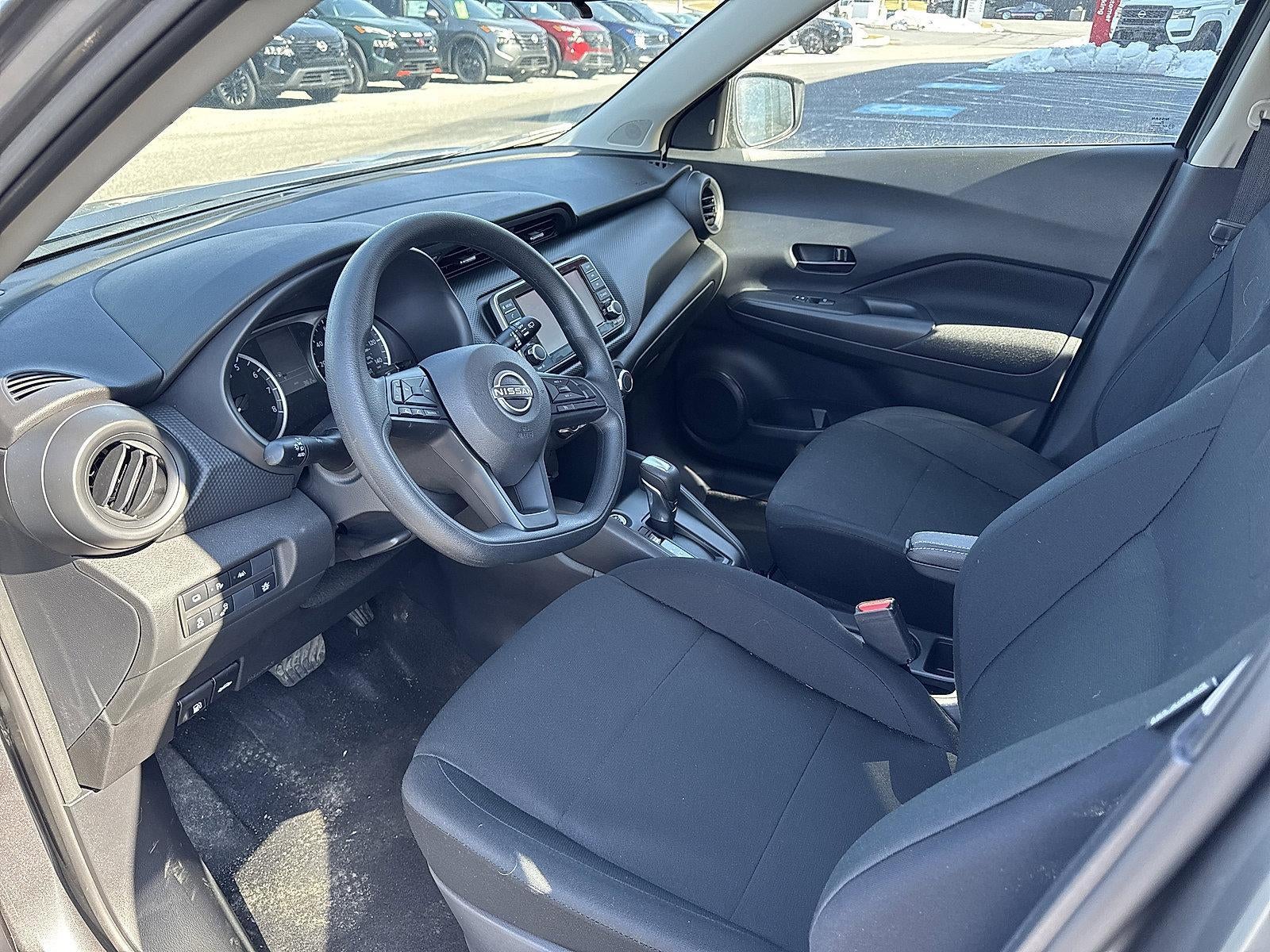 2025 Nissan Kicks Play S FWD