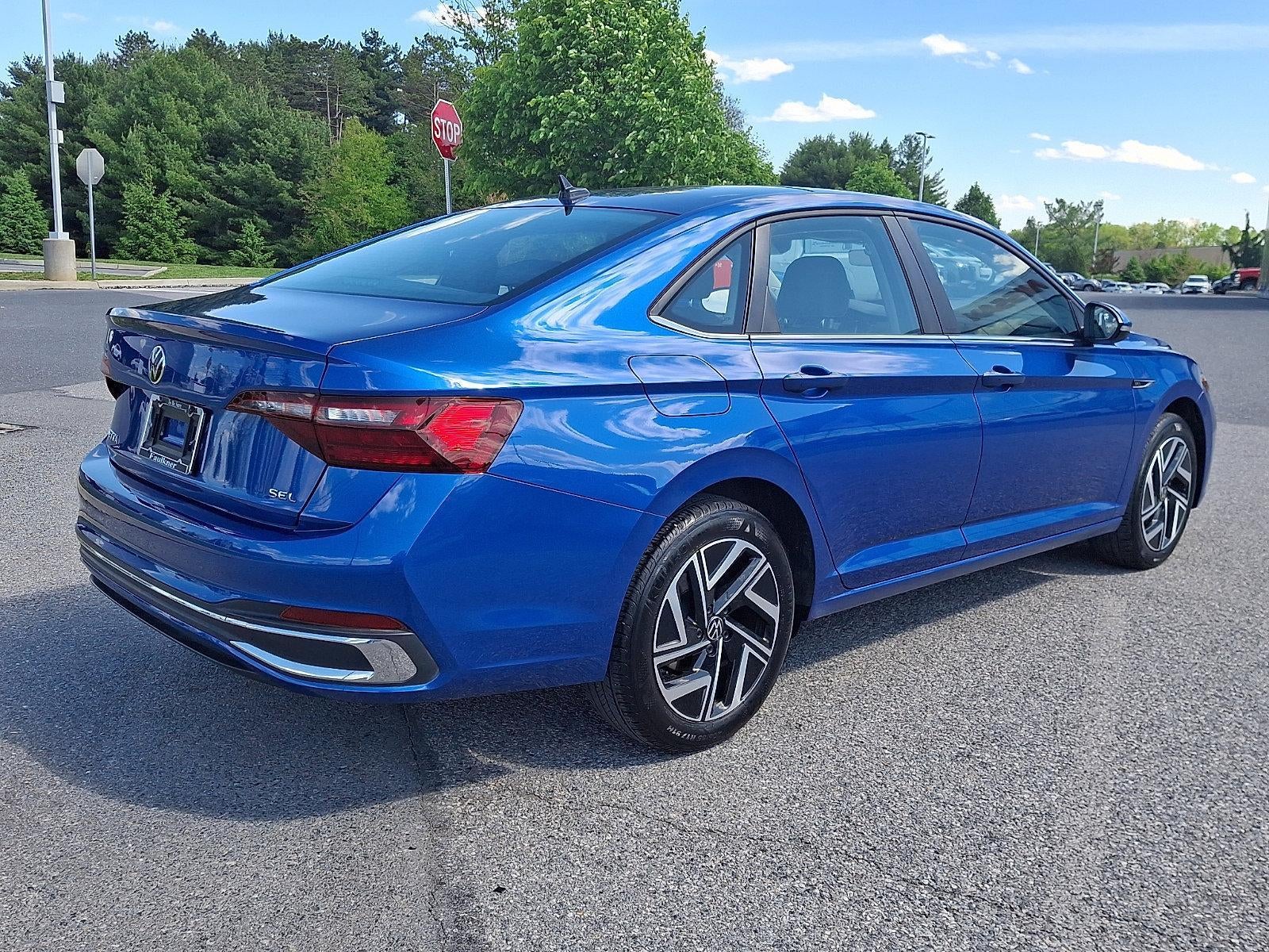 2024 Volkswagen Jetta SEL Auto