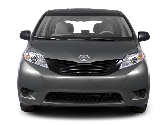 2013 Toyota Sienna 5dr 8-Pass Van V6 LE FWD (Natl)
