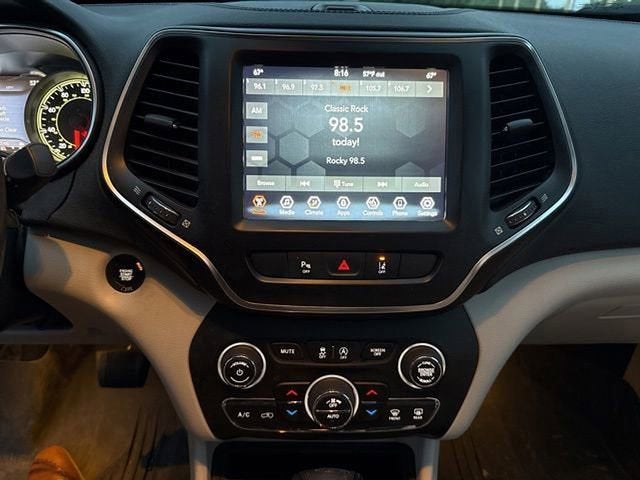 2022 Jeep Cherokee Latitude Lux 4x4