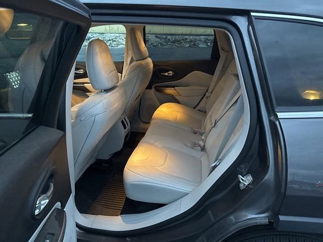 2022 Jeep Cherokee Latitude Lux 4x4