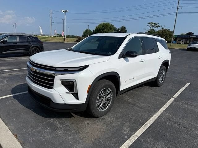 2025 Chevrolet Traverse LT