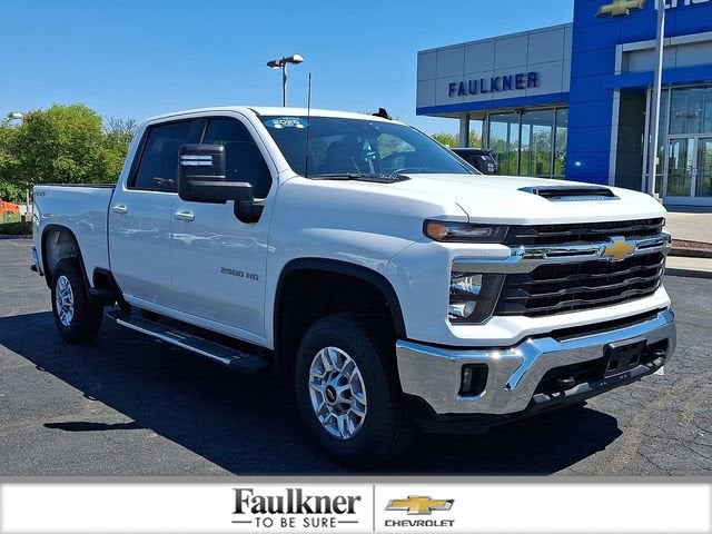 2025 Chevrolet Silverado HD LT 4WD Crew Cab Standard Box's photo