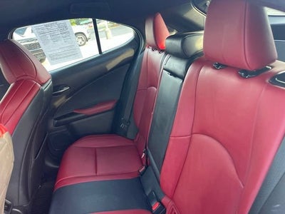2022 Lexus UX 250h F SPORT