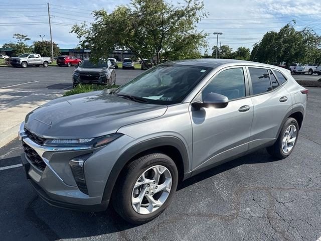 2025 Chevrolet Trax LS