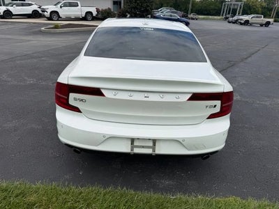 2018 Volvo S90 T5 Momentum