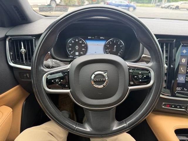 2018 Volvo S90 T5 Momentum