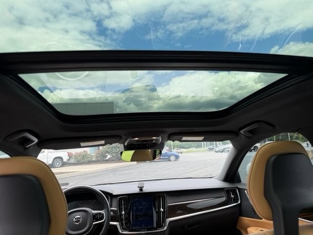 2018 Volvo S90 T5 Momentum