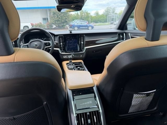 2018 Volvo S90 T5 Momentum