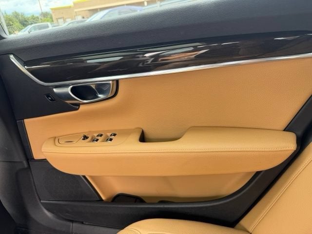 2018 Volvo S90 T5 Momentum