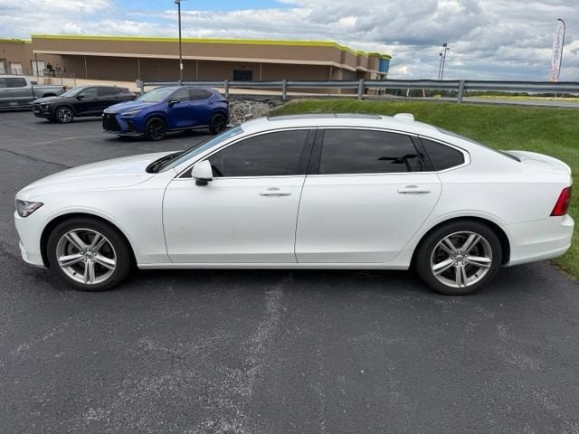 2018 Volvo S90 T5 Momentum