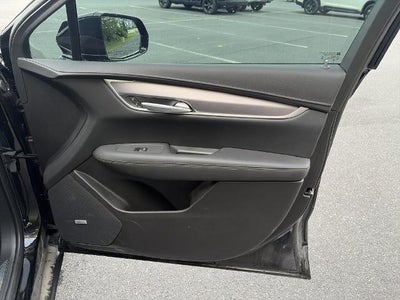 2025 Cadillac XT5 Luxury