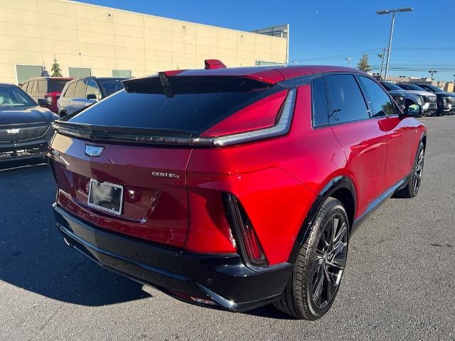 2024 Cadillac LYRIQ Sport 3