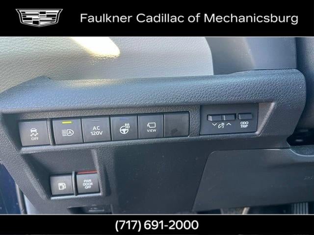 2023 Toyota Sienna Platinum