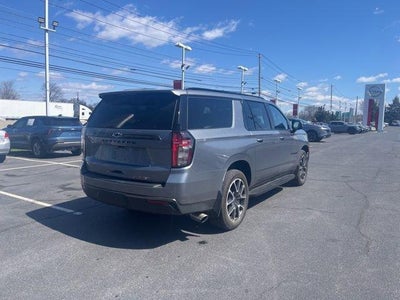 2022 Chevrolet Suburban 4WD RST