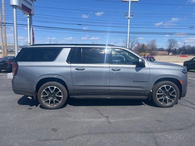 2022 Chevrolet Suburban 4WD RST