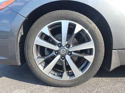 2017 Nissan Altima 2017.5 2.5 SR Sedan