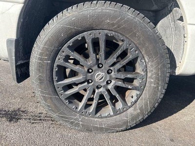 2018 Nissan Titan 4x4 Crew Cab SV