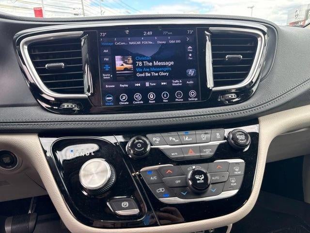 2020 Chrysler Pacifica Limited FWD