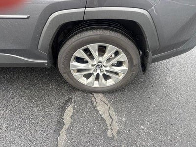 2024 Toyota RAV4 XLE Premium AWD (Natl)