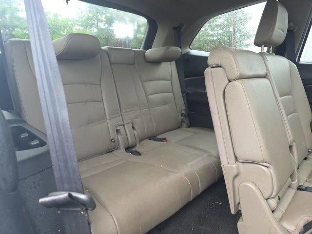 2016 Honda Pilot AWD EX-L with DVD Rear Entertainment System
