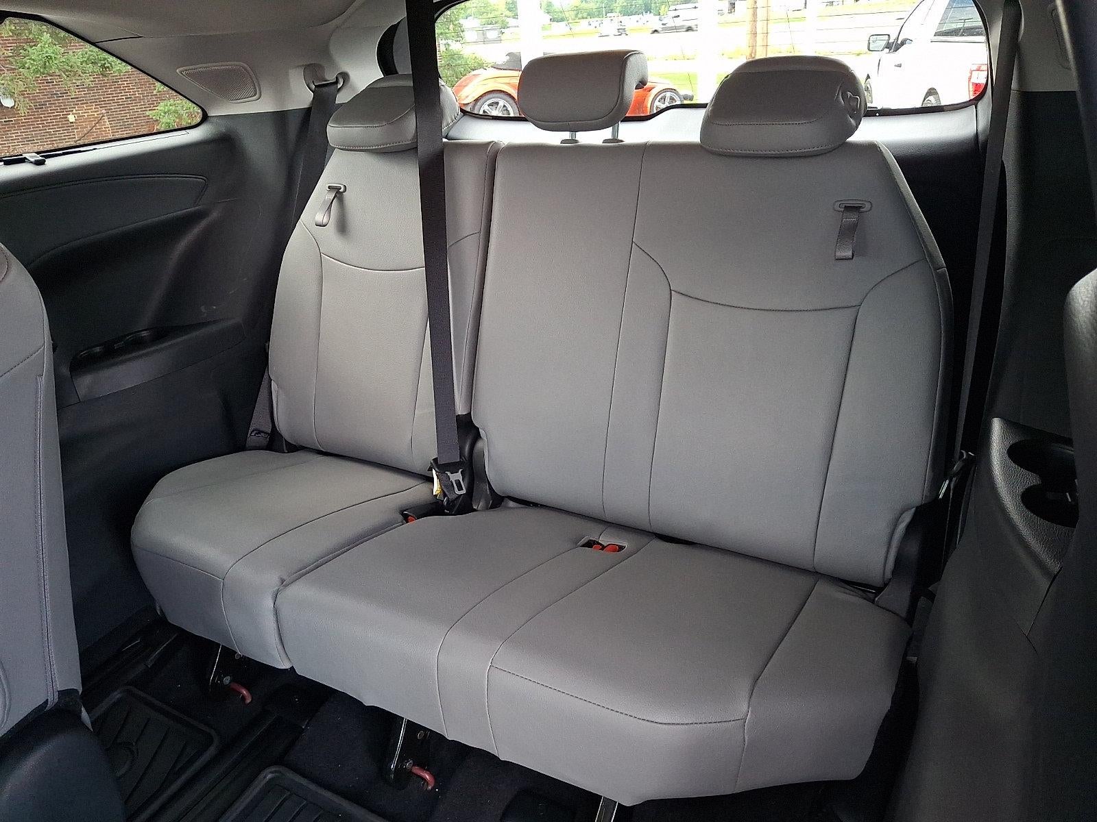 2026 Toyota Sienna XLE FWD 7-Passenger (Natl)
