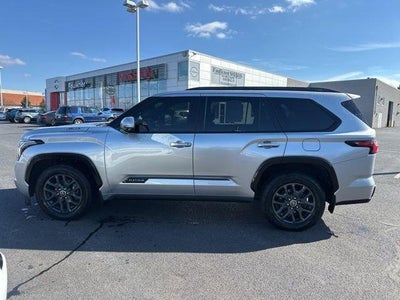 2023 Toyota Sequoia Platinum 4WD (Natl)