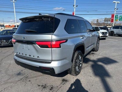 2023 Toyota Sequoia Platinum 4WD (Natl)