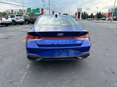 2023 Hyundai ELANTRA Limited IVT