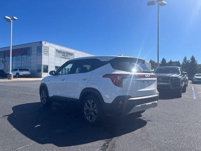 2025 Kia Seltos LX IVT AWD