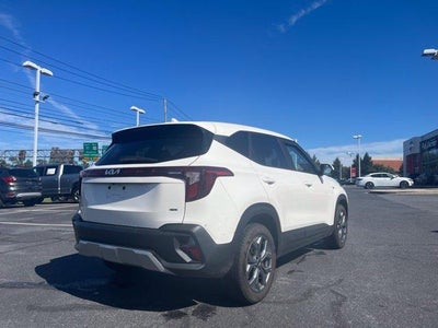 2025 Kia Seltos LX IVT AWD