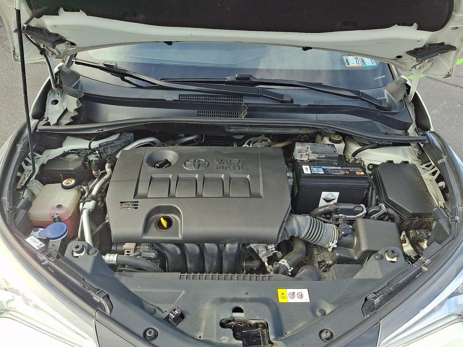 2019 Toyota C-HR XLE FWD (Natl)