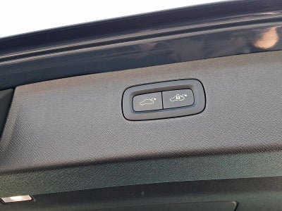 2022 Volvo XC90 T6 AWD Momentum 7P