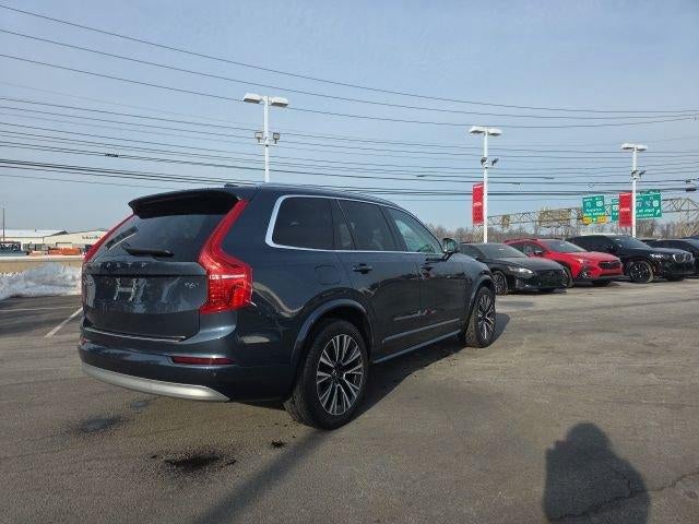 2022 Volvo XC90 T6 AWD Momentum 7P