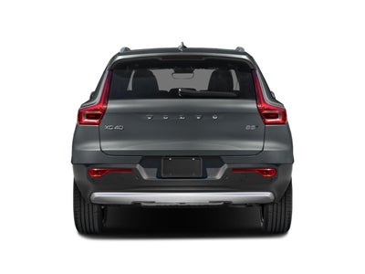 2025 Volvo XC40 B5 AWD Core Bright Theme
