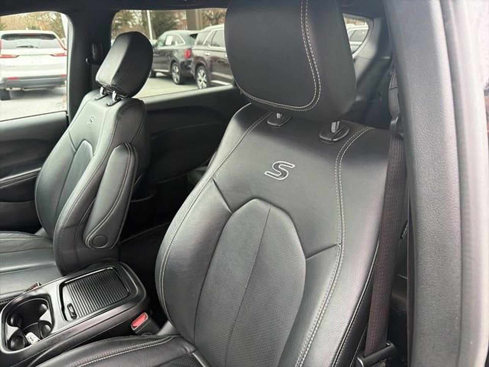 2022 Chrysler Pacifica Hybrid Touring L