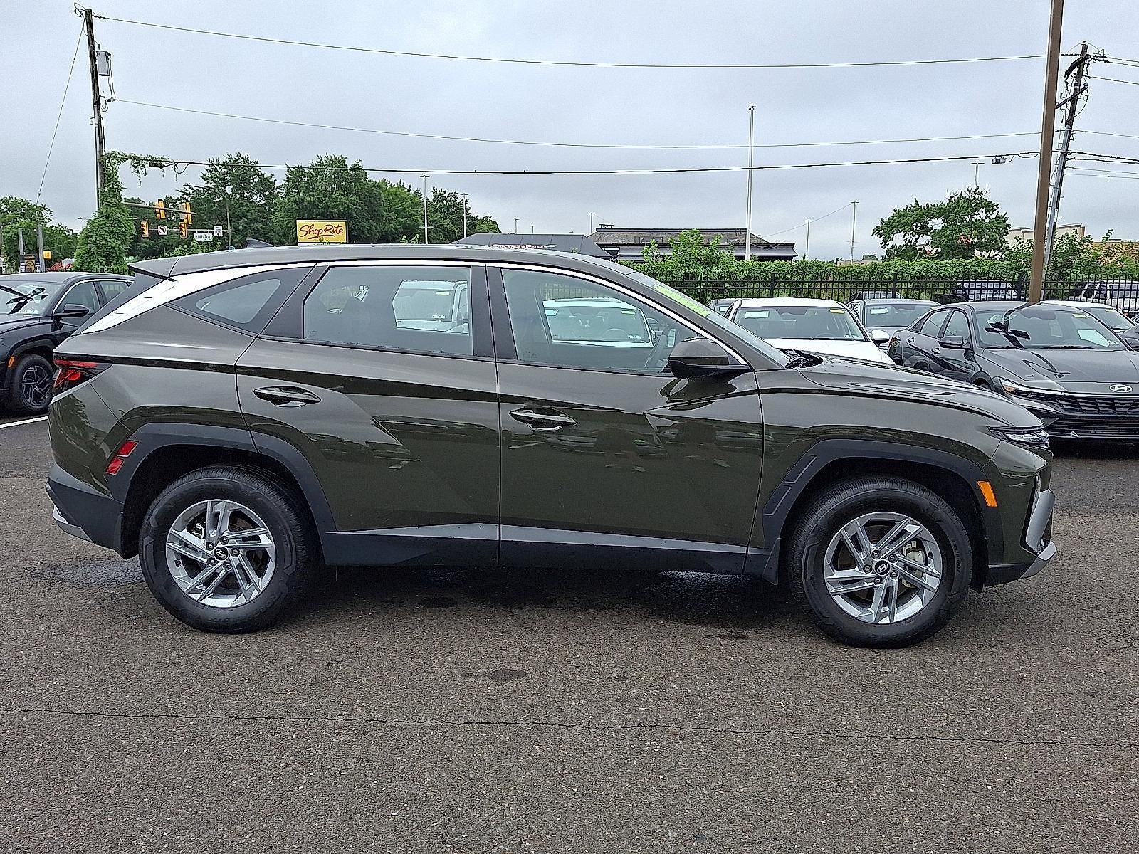 2025 Hyundai TUCSON SE