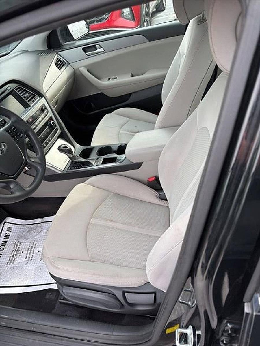 2016 Hyundai SONATA 2.4L SE