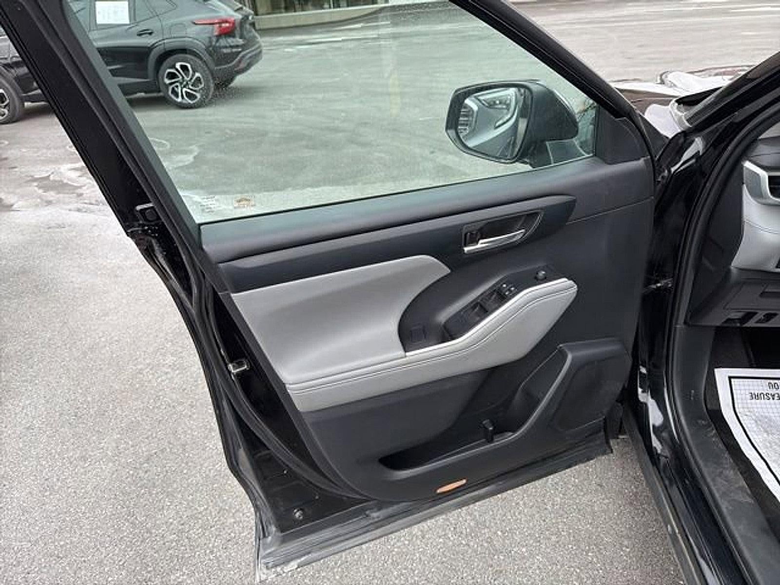 2020 Toyota Highlander Hybrid XLE