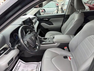 2020 Toyota Highlander Hybrid XLE