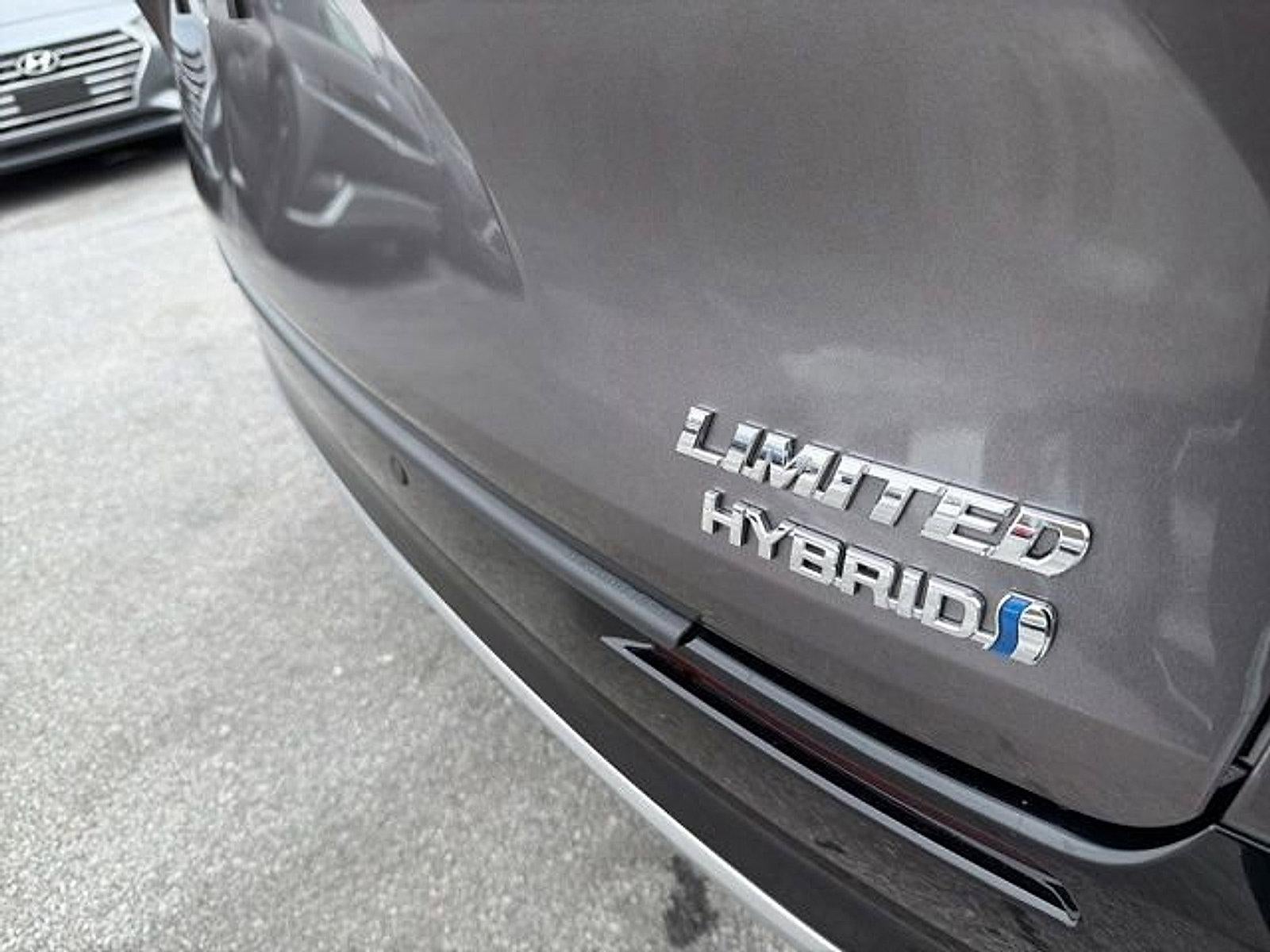 2023 Toyota Sienna Limited