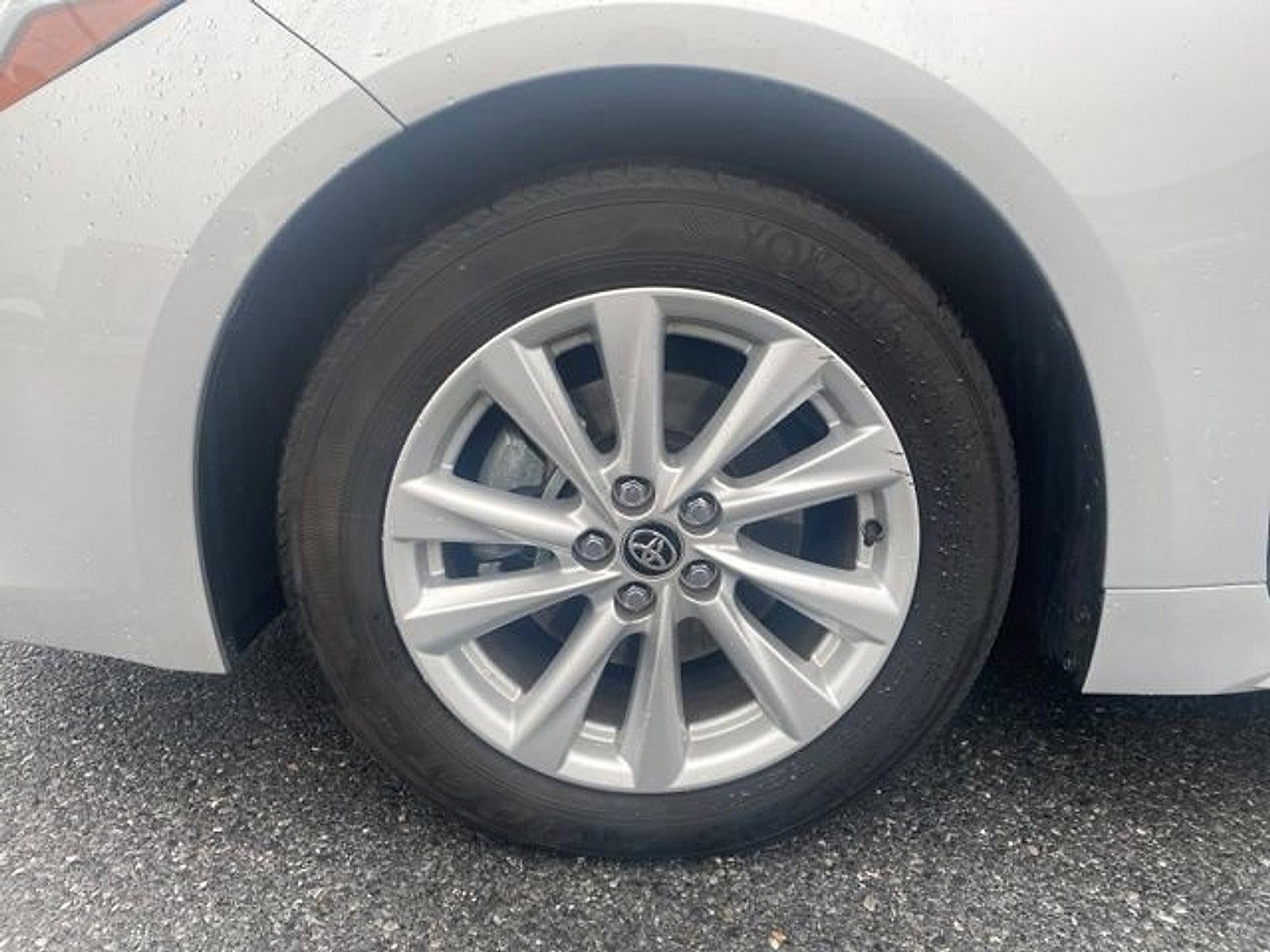 2024 Toyota Corolla Hatchback SE