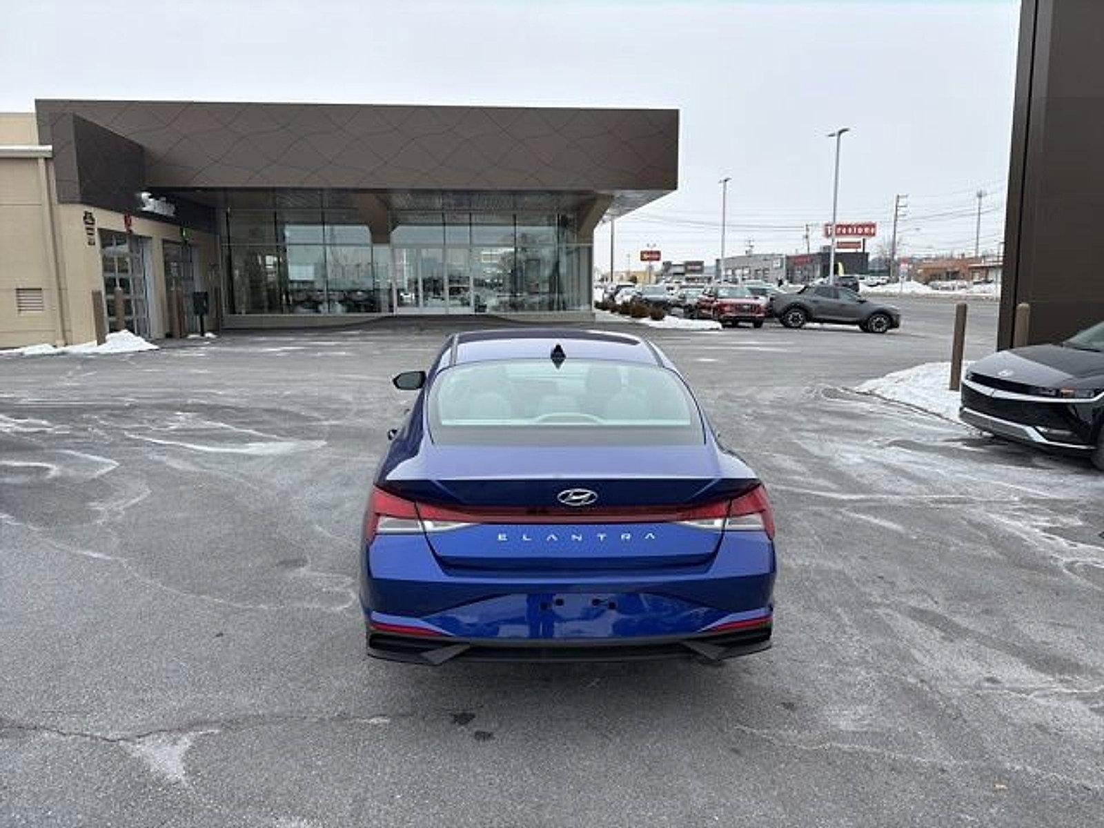 2023 Hyundai ELANTRA SEL