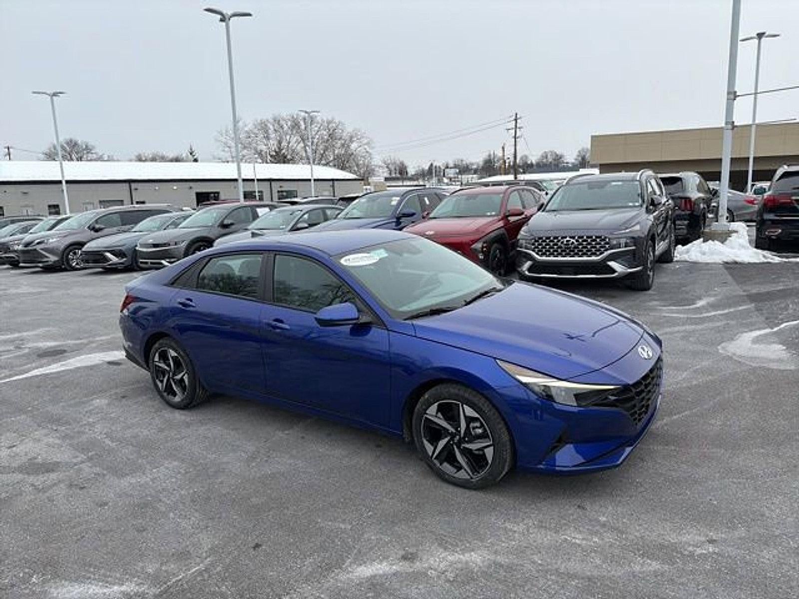 2023 Hyundai ELANTRA SEL